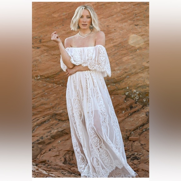 Baltic Born Dresses & Skirts - Baltic Born Medium White Lace Dress